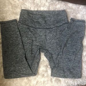 Ptula bare 23” leggings black marble